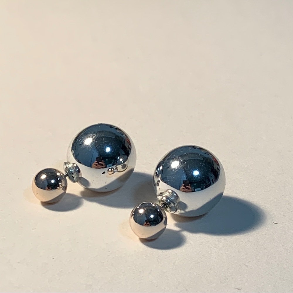 [Vintage sphere earrings]